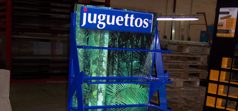 On Target diseña y fabrica un dispensador metálico para Juguettos.